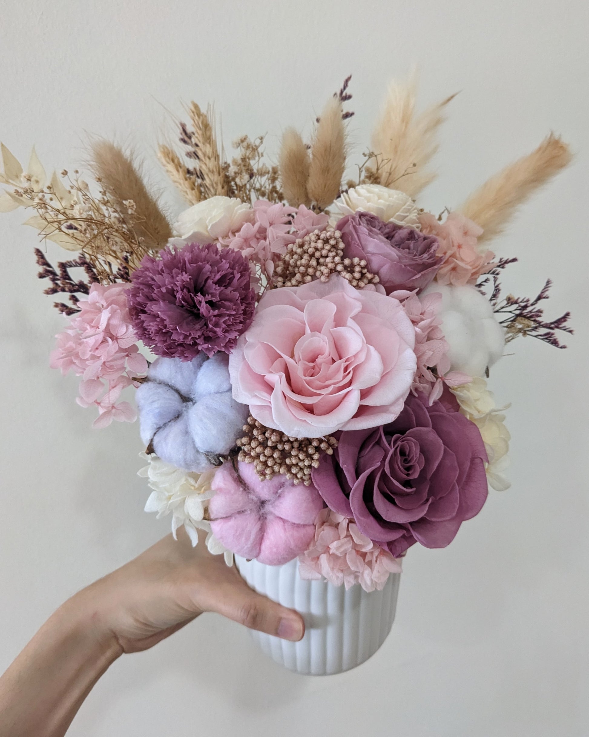 Purple-pink dried and preserved flower jar